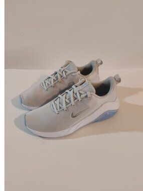 Women's Nike Bella 7 Women's Training Shoes Size 8  1/2  W